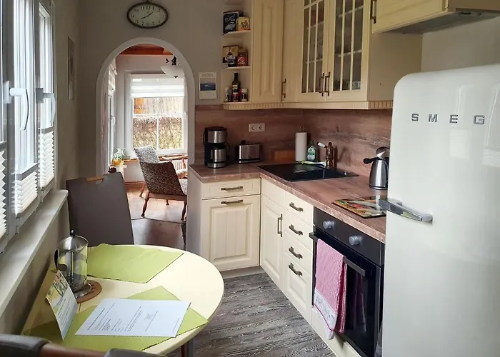 Puettbergeweg, * Berlin